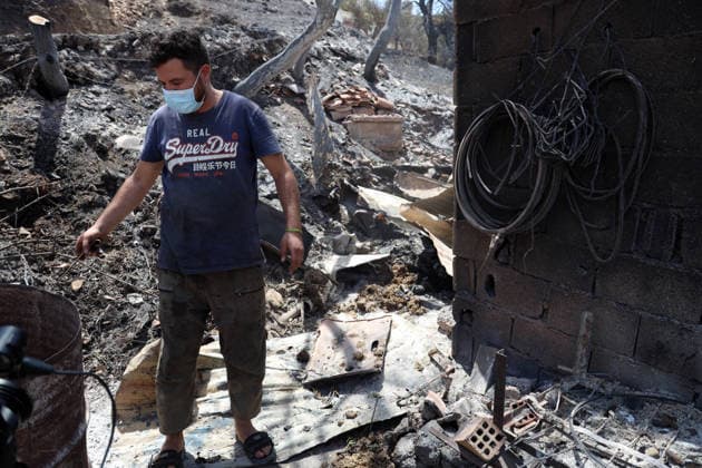 Mountain fires in Bejaia and Setif caused property damage in the village of Talat Izar Beni Maouche, in Bejaia, Algeria, on July 15, 2026, Due to the recent fires, according to a report from civil protection, the fires are under control. Photo by Billel Bensalem, APP, Bejaia, Algeria Copyright: xAPPxAlgeriexPressxPhotosxBillelxBensalemx xAPPx IMG_6204