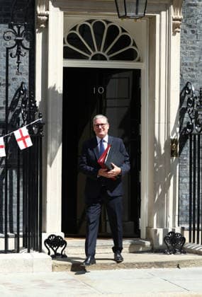 Sir Keir Starmer leaves 10 Downing Street in London, UK - 15 Jul 2026 British Prime Minister, Sir Keir Starmer leaves 10 Downing Street to attend his last PMQs. London United Kingdom Copyright: xFredxDuvalx xSOPAxImagesx FD_Keir_Starmer__004