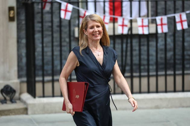 July 15, 2026, London, England, United Kingdom: International Development Minister BARONESS CHAPMAN OF DARLINGTON departs Downing Street following a Cabinet meeting. London United Kingdom - ZUMAa279 20260715_zsp_a279_047 Copyright: xZeynepxDemirxAslimx