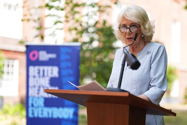 Royal Osteoporosis Society reception Queen Camilla, President of the Royal Osteoporosis Society, makes a speech as she hosts a reception to mark 40 years of the charity, at Clarence House, London. The Queen has championed the work of the Royal Osteoporosis Society since 1994, after seeing her own mother suffering with the disease, which resulted in her early death at the age of 72. Picture date: Wednesday July 15, 2026., Credit:Aaron Chown PA ROTA - B68 Avalon UK, London  Copyright: xAaronxChownx xPAxROTAx-xB68x xAvalonx 1116695068