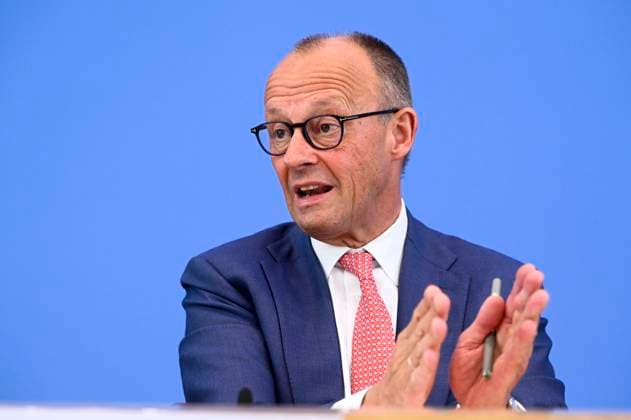 ABB BPK- Joachim - Friedrich Martin Josef Merz Bundeskanzler der Bundesrepublik Deutschland Bundesvorsitzender der CDU Politiker spricht ueber Aktuelle Themen der Innen- und Außenpolitik auf der BPK Bundespressekonferenz am 15.07.2026 in Berlin Berlin Deutschland *** ABB BPK Joachim Friedrich Martin Josef Merz, Chancellor of the Federal Republic of Germany and Federal Chairman of the CDU, speaks about current domestic and foreign policy issues at the BPK Federal Press Conference on July 15, 2026, in Berlin, Germany