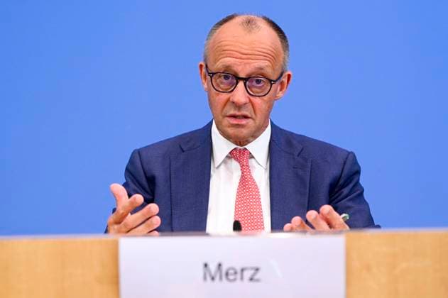 ABB BPK- Joachim - Friedrich Martin Josef Merz Bundeskanzler der Bundesrepublik Deutschland Bundesvorsitzender der CDU Politiker spricht ueber Aktuelle Themen der Innen- und Außenpolitik auf der BPK Bundespressekonferenz am 15.07.2026 in Berlin Berlin Deutschland *** ABB BPK Joachim Friedrich Martin Josef Merz, Chancellor of the Federal Republic of Germany and Federal Chairman of the CDU, speaks about current domestic and foreign policy issues at the BPK Federal Press Conference on July 15, 2026, in Berlin, Germany