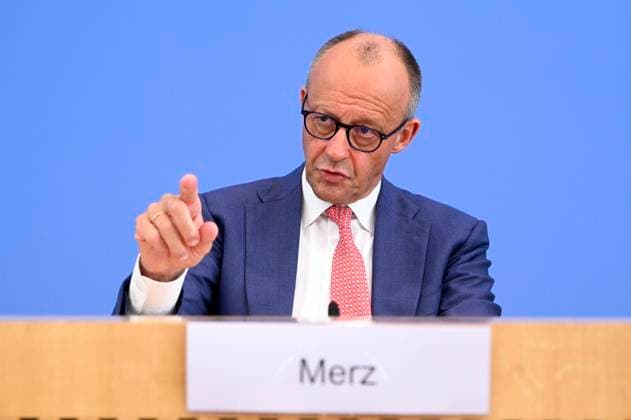 ABB BPK- Joachim - Friedrich Martin Josef Merz Bundeskanzler der Bundesrepublik Deutschland Bundesvorsitzender der CDU Politiker spricht ueber Aktuelle Themen der Innen- und Außenpolitik auf der BPK Bundespressekonferenz am 15.07.2026 in Berlin Berlin Deutschland *** ABB BPK Joachim Friedrich Martin Josef Merz, Chancellor of the Federal Republic of Germany and Federal Chairman of the CDU, speaks about current domestic and foreign policy issues at the BPK Federal Press Conference on July 15, 2026, in Berlin, Germany