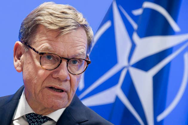Johann Wadephul (CDU), Bundesaussenminister, spricht waehrend einer Pressekonferenz vor einer NATO Flagge. Helsinki, 15.07.2026. Fotografiert im Auftrag des Auswaertigen Amtes Helsinki Finnland *** Johann Wadephul (CDU), Federal Minister of Foreign Affairs, speaks during a press conference in front of a NATO flag in Helsinki, July 15, 2026. Photographed on behalf of the Federal Foreign Office in Helsinki, Finland. Copyright: xThomasxTrutschel AAx