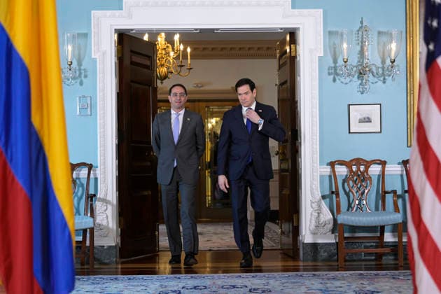 U.S. Secretary of State Marco Rubio (R) walks alongside Colombia s vice president-elect, Jose Manuel Restrepo (L), prior to a meeting at the State Department in Washington, D.C., United States, 15 July 2026. Rubio welcomed Restrepo to a meeting in which the Donald Trump administration demonstrated its support for the future government of Colombia’s president-elect, Abelardo de la Espriella. Rubio Welcomes Colombia s Vice President-elect to Show Support for the New Government !ACHTUNG: NUR REDAKTIONELLE NUTZUNG!  Copyright: xLeninxNollyx USA2278 20260715-55020902918_1