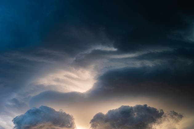 Creative Highlights World aufziehendes, heftiges gewitter in den abendstunden nahe pfaffenhofen an der ilm in bayern *** looming, Heftiges Thunderstorm in the Evening hours near Pfaffenhofen to the Ilm in Bavaria 1047102017