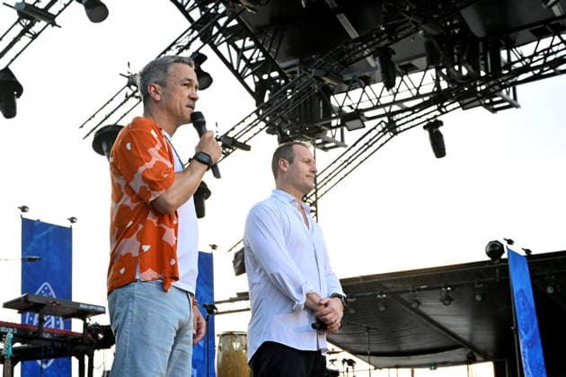 Jean Noël Ginibre and Reno Di Matteo, the festival’s artistic directors, on stage at the Pinède Gould during the 65th Juan Jazz Festival on July 15, 2026. Since 1960, the Jazz à Juan Festival has welcomed the biggest names in jazz. Bruno Bebert Bestimage Fatoumata Diawara, a Malian singer, actress, and songwriter, performs on stage at the Pinède Gould during the 65th Jazz à Juan Festival on July 15, 2026. Since 1960, the Jazz à Juan Festival has welcomed the biggest names in jazz. Antibes, Juan-les-Pins, France  Copyright: xBrunoxBebertx xBestimagexBrunoxBebertx xBestimagex
