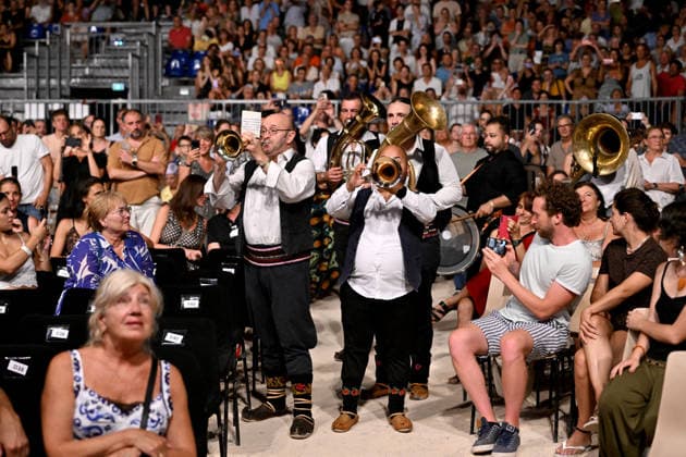 Goran Bregovic, a Bosnian composer and musician, along with his Orchestra of Weddings and Funerals, is performing on the stage at the Pinède Gould during the 65th Jazz Festival on July 15, 2026. Since 1960, the Jazz à Juan festival has welcomed the biggest names in jazz. Bruno Bebert Bestimage Goran Bregovic, a Bosnian composer and musician, with his Orchestra of Weddings and Funerals, is on stage at the Pinède Gould during the 65th Jazz Festival, on July 15, 2026. Since 1960, the Jazz à Juan festival has welcomed the biggest names in jazz. Antibes, Juan-les-Pins, France  Copyright: xBrunoxBebertx xBestimagexBrunoxBebertx xBestimagex