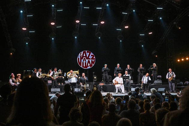 Goran Bregovic, a Bosnian composer and musician, along with his Orchestra of Weddings and Funerals, is performing on the stage at the Pinède Gould during the 65th Jazz Festival on July 15, 2026. Since 1960, the Jazz à Juan festival has welcomed the biggest names in jazz. Bruno Bebert Bestimage Goran Bregovic, a Bosnian composer and musician, with his Orchestra of Weddings and Funerals, is on stage at the Pinède Gould during the 65th Jazz Festival, on July 15, 2026. Since 1960, the Jazz à Juan festival has welcomed the biggest names in jazz. Antibes, Juan-les-Pins, France  Copyright: xBrunoxBebertx xBestimagexBrunoxBebertx xBestimagex
