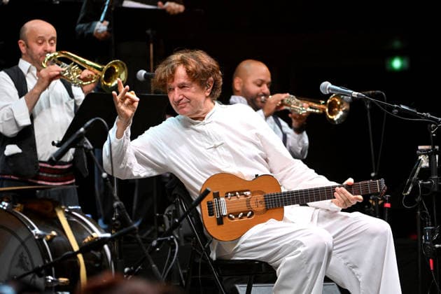 Goran Bregovic, a Bosnian composer and musician, along with his Orchestra of Weddings and Funerals, is performing on the stage at the Pinède Gould during the 65th Jazz Festival on July 15, 2026. Since 1960, the Jazz à Juan festival has welcomed the biggest names in jazz. Bruno Bebert Bestimage Goran Bregovic, a Bosnian composer and musician, with his Orchestra of Weddings and Funerals, is on stage at the Pinède Gould during the 65th Jazz Festival, on July 15, 2026. Since 1960, the Jazz à Juan festival has welcomed the biggest names in jazz. Antibes, Juan-les-Pins, France  Copyright: xBrunoxBebertx xBestimagexBrunoxBebertx xBestimagex