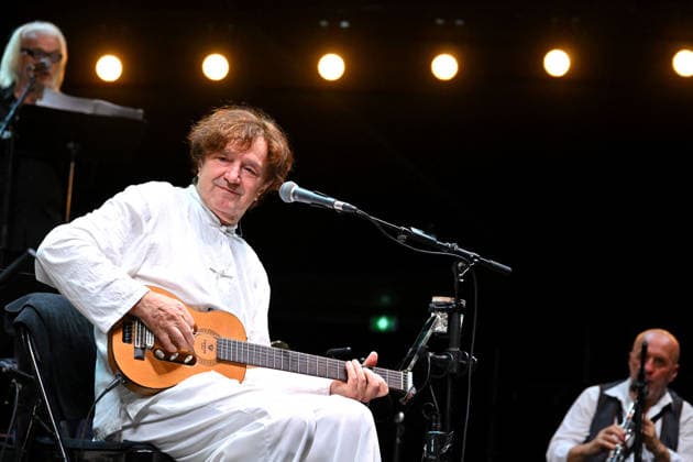 Goran Bregovic, a Bosnian composer and musician, along with his Orchestra of Weddings and Funerals, is performing on the stage at the Pinède Gould during the 65th Jazz Festival on July 15, 2026. Since 1960, the Jazz à Juan festival has welcomed the biggest names in jazz. Bruno Bebert Bestimage Goran Bregovic, a Bosnian composer and musician, with his Orchestra of Weddings and Funerals, is on stage at the Pinède Gould during the 65th Jazz Festival, on July 15, 2026. Since 1960, the Jazz à Juan festival has welcomed the biggest names in jazz. Antibes, Juan-les-Pins, France  Copyright: xBrunoxBebertx xBestimagexBrunoxBebertx xBestimagex