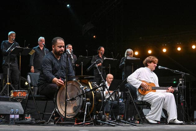 Goran Bregovic, a Bosnian composer and musician, along with his Orchestra of Weddings and Funerals, is performing on the stage at the Pinède Gould during the 65th Jazz Festival on July 15, 2026. Since 1960, the Jazz à Juan festival has welcomed the biggest names in jazz. Bruno Bebert Bestimage Goran Bregovic, a Bosnian composer and musician, with his Orchestra of Weddings and Funerals, is on stage at the Pinède Gould during the 65th Jazz Festival, on July 15, 2026. Since 1960, the Jazz à Juan festival has welcomed the biggest names in jazz. Antibes, Juan-les-Pins, France  Copyright: xBrunoxBebertx xBestimagexBrunoxBebertx xBestimagex