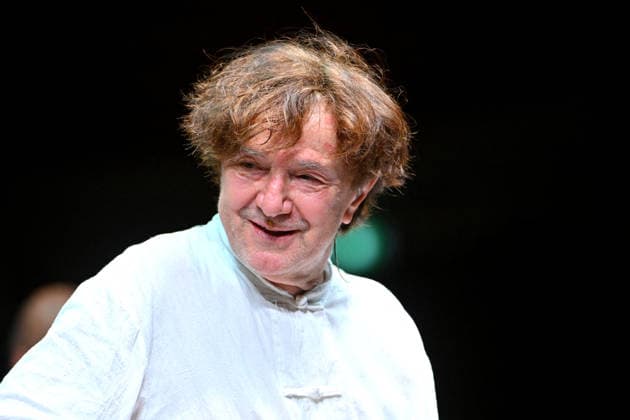 Goran Bregovic, a Bosnian composer and musician, along with his Orchestra of Weddings and Funerals, is performing on the stage at the Pinède Gould during the 65th Jazz Festival on July 15, 2026. Since 1960, the Jazz à Juan festival has welcomed the biggest names in jazz. Bruno Bebert Bestimage Goran Bregovic, a Bosnian composer and musician, with his Orchestra of Weddings and Funerals, is on stage at the Pinède Gould during the 65th Jazz Festival, on July 15, 2026. Since 1960, the Jazz à Juan festival has welcomed the biggest names in jazz. Antibes, Juan-les-Pins, France  Copyright: xBrunoxBebertx xBestimagexBrunoxBebertx xBestimagex