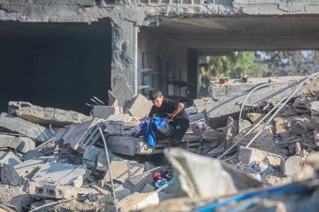 Israeli attacks continue in Gaza GAZA, PALESTINE - JULY 16 : A view destruction at the Nuseirat Refugee Camp as the Israeli army targeted civilian residential areas in Gaza, Palestine on July 16, 2026. Hassan Jedi Anadolu Gaza City Gaza. Editorial use only. Please get in touch for any other usage.  Copyright: x2026xAnadoluxHassanxJedix
