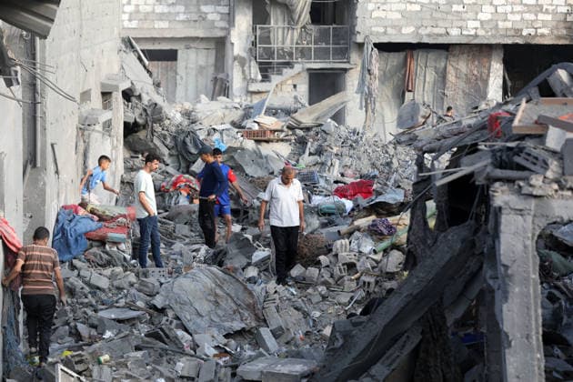 Palestinians inspect damage after Israeli strike in al-Bureij camp Palestinians inspect the damage after an Israeli airstrike targeted a house following an evacuation warning in the western area of al-Bureij refugee camp, in the central Gaza Strip, on July 16, 2026. The strike caused extensive damage to the targeted house and surrounding residential buildings. Photo by Moiz Salhi apaimages Nusairat Gaza Strip Palestinian Territory 160726_Bureij_MS_00(12) Copyright: xapaimagesxMoizxSalhixx xapaimagesx