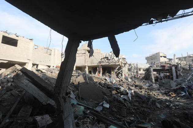 Palestinians inspect damage after Israeli strike in al-Bureij camp Palestinians inspect the damage after an Israeli airstrike targeted a house following an evacuation warning in the western area of al-Bureij refugee camp, in the central Gaza Strip, on July 16, 2026. The strike caused extensive damage to the targeted house and surrounding residential buildings. Photo by Moiz Salhi apaimages Nusairat Gaza Strip Palestinian Territory 160726_Bureij_MS_00(24) Copyright: xapaimagesxMoizxSalhixx xapaimagesx