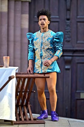 NIBELUNGEN FESTSPIELE. Schauspieler Nathan Bartman während der Fotoprobe zu den Nibelungen Festspielen Die Hunnenkönigin am 15.07.2026 vor dem Kaiserdom Worms. 20260715MWI112558 *** NIBELUNGEN FESTIVAL Actor Nathan Bartman during the photo shoot for the Nibelungen Festival’s production of *The Hun Queen* on July 15, 2026, in front of the Imperial Cathedral in Worms 20260715MWI112558