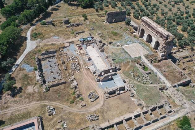 2,000-year-old Olympic pool unearthed in ancient city of Tralleis AYDIN, TURKIYE - JULY 16 : An aerial view of a swimming pool, considered to be one of the olympic pools of the era, has been unearthed during excavations carried out in the 2,000-year-old ancient city of Tralleis on July 16, 2026 in Aydin, Turkiye. Ferdi Uzun Anadolu Aydin Turkey. Editorial use only. Please get in touch for any other usage.  Copyright: x2026xAnadoluxFerdixUzunx