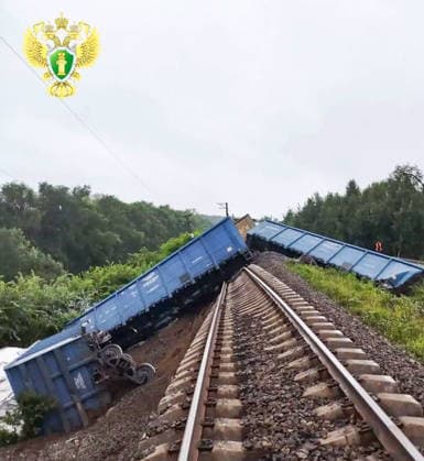 RUSSIA, PERM REGION - JULY 16, 2026: A freigh train derails in the Kishert-Shumkovo section of the Sverdlovsk Railway reportedly due to a local rail washout Russia  - ZUMAt113 20260716_zaa_t113_002 Copyright: xUralxTransportxProsecutor SxOffix