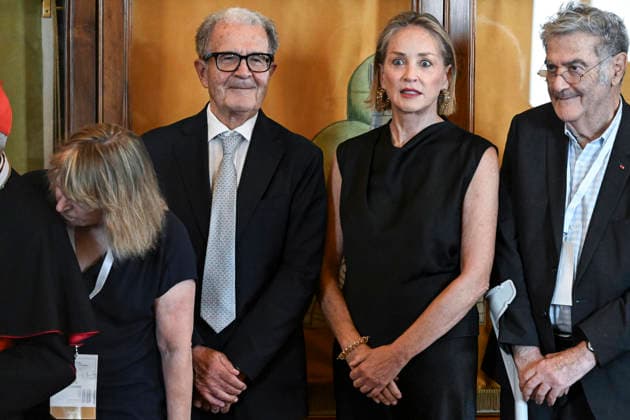July 16, 2026, Rome, Italy: US actress Sharon Stone (R) with former Italian Premier Romano Prodi (L) during the last day of 2026 Global Nobel Laureates Assembly in Rome, Italy, 16 July 2026. ANSA RICCARDO ANTIMIANI. Rome Italy  - ZUMAa110 20260716_zaf_a110_001 Copyright: xRiccardoxAntimianix