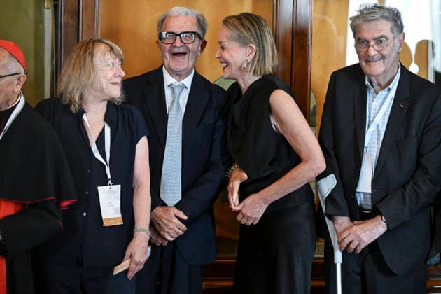 July 16, 2026, Rome, Italy: US actress Sharon Stone (R) with former Italian Premier Romano Prodi (L) during the last day of 2026 Global Nobel Laureates Assembly in Rome, Italy, 16 July 2026. ANSA RICCARDO ANTIMIANI. Rome Italy  - ZUMAa110 20260716_zaf_a110_004 Copyright: xRiccardoxAntimianix