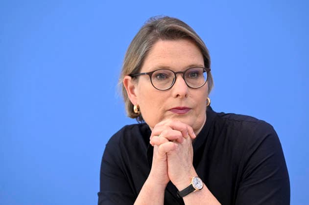 ABB BPK- Dr. Stefanie Hubig Bundesministerin der Justiz Verbraucherschutz Vorstellung des Aktionsplans zur Bekaempfung von Steuer- und Finanzkriminalitaet auf der BPK Bundespressekonferenz am 16.07.2026 in Berlin Berlin Deutschland *** ABB BPK Dr. Stefanie Hubig, Federal Minister of Justice and Consumer Protection, presented the action plan to combat tax and financial crime at the BPK Federal Press Conference on July 16, 2026, in Berlin, Germany