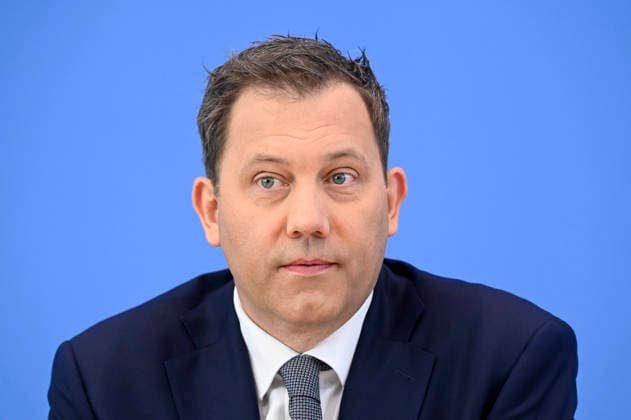 ABB BPK- Lars Klingbeil der Bundesminister der Finanzen SPD Politiker Vorstellung des Aktionsplans zur Bekaempfung von Steuer- und Finanzkriminalitaet auf der BPK Bundespressekonferenz am 16.07.2026 in Berlin Berlin Deutschland *** ABB BPK Lars Klingbeil, Federal Minister of Finance and SPD politician, presented the action plan to combat tax and financial crime at the BPK Federal Press Conference on July 16, 2026, in Berlin, Germany