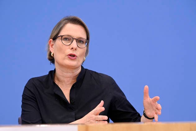 ABB BPK- Dr. Stefanie Hubig Bundesministerin der Justiz Verbraucherschutz SPD Vorstellung des Aktionsplans zur Bekaempfung von Steuer- und Finanzkriminalitaet auf der BPK Bundespressekonferenz am 16.07.2026 in Berlin Berlin Deutschland *** ABB BPK Dr. Stefanie Hubig, Federal Minister of Justice and Consumer Protection (SPD), presented the action plan to combat tax and financial crime at the BPK Federal Press Conference on July 16, 2026, in Berlin, Germany.