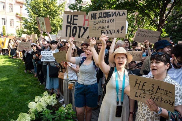 Activists hold placards during a rally against the dismissal of Ukrainian Defence Minister Mykhailo Fedorov, Kyiv, Ukraine, July 16, 2026. On July 14, the Ukrainian Parliament supported the resignation of Prime Minister Yuliia Svyrydenko, leading to the resignation of the Cabinet of Ministers. (Photo by Danylo Antoniuk Ukrinform) Protest action against dismissal of Ukrainian Defence Minister Mykhailo Fedorov in Kyiv  Copyright: xDanyloxAntoniukx