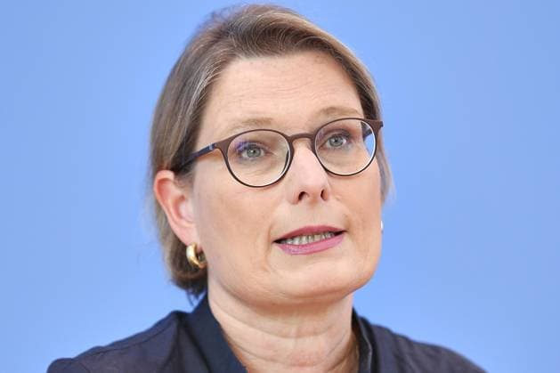 Berlin, Deutschland, 16.07.2026: Bundespressekonferenz: Vorstellung des Aktionsplans zur Bekämpfung von Steuer- und Finanzkriminalität: Bundesministerin der Justiz und für Verbraucherschutz Stefanie Hubig (SPD) *** Berlin, Germany, July 16, 2026 Federal Press Conference: Presentation of the Action Plan to Combat Tax and Financial Crime Stefanie Hubig, Federal Minister of Justice and Consumer Protection (SPD) Copyright: xdtsxNachrichtenagenturx dts_127868