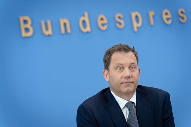 Lars Klingbeil Berlin, BPK, Vorstellung Aktionsplan zur Bekämpfung von Steuer- und Finanzkriminalität, Lars Klingbeil, Bundesfinanzminister, Vizekanzler Berlin Berlin GER *** Lars Klingbeil, Berlin, BPK, Presentation of the Action Plan to Combat Tax and Financial Crime, Lars Klingbeil, Federal Minister of Finance, Vice Chancellor, Berlin, Berlin, GER