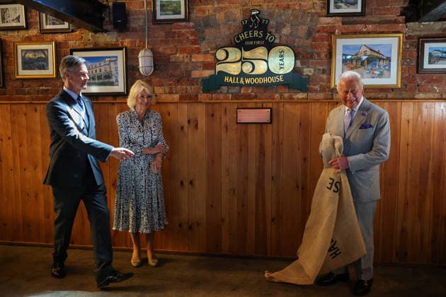 Britain s King Charles and Queen Camilla visits Blandford Forum in Dorset Britain s King Charles and Queen Camilla unveil a 250th anniversary plaque at Hall and Woodhouse Badger Brewery, marking the start of the brewery s celebrations in Blandford Forum, Dorset, Britain, July 16, 2026., Credit:Avalon.red PA ROTA - B68 Avalon UNITED KINGDOM, Dorset  Copyright: xAvalon.redx xPAxROTAx-xB68x xAvalonx 1116846051