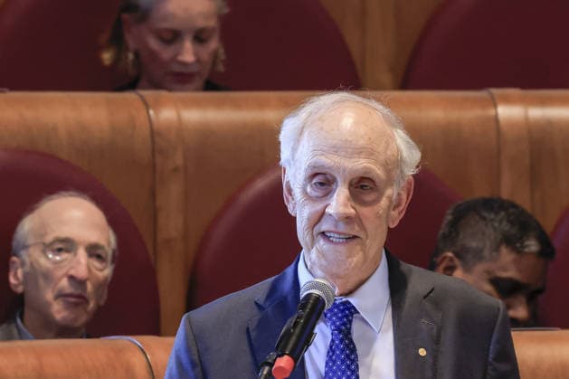Global Nobel Laureates Assembly on Artificial Intelligence and Nuclear War in Rome ROME, ITALY, JULY 16: David Gross, Nobel Prize in Physics in 2004, speaks during the last day of the Global Nobel Laureates Assembly on Artificial Intelligence and Nuclear War at the Capitoline Hill in Rome, Italy, on July 16, 2026. Riccardo De Luca Anadolu Rome Italy. Editorial use only. Please get in touch for any other usage.  Copyright: x2026xAnadoluxRiccardoxDexLucax