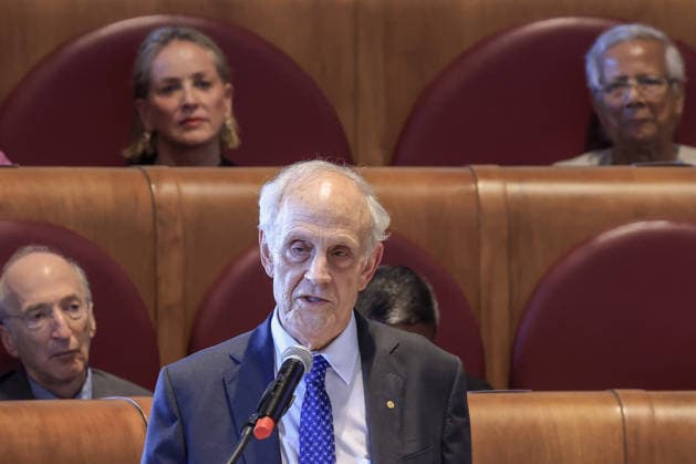 Global Nobel Laureates Assembly on Artificial Intelligence and Nuclear War in Rome ROME, ITALY, JULY 16: David Gross, Nobel Prize in Physics in 2004, speaks during the last day of the Global Nobel Laureates Assembly on Artificial Intelligence and Nuclear War at the Capitoline Hill in Rome, Italy, on July 16, 2026. Riccardo De Luca Anadolu Rome Italy. Editorial use only. Please get in touch for any other usage.  Copyright: x2026xAnadoluxRiccardoxDexLucax