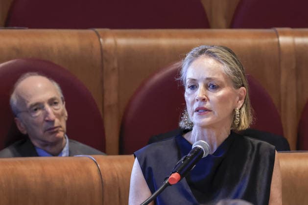 Global Nobel Laureates Assembly on Artificial Intelligence and Nuclear War in Rome ROME, ITALY, JULY 16: U.S. actress Sharon Stone speaks during the last day of the Global Nobel Laureates Assembly on Artificial Intelligence and Nuclear War at the Capitoline Hill in Rome, Italy, on July 16, 2026. Riccardo De Luca Anadolu Rome Italy. Editorial use only. Please get in touch for any other usage.  Copyright: x2026xAnadoluxRiccardoxDexLucax