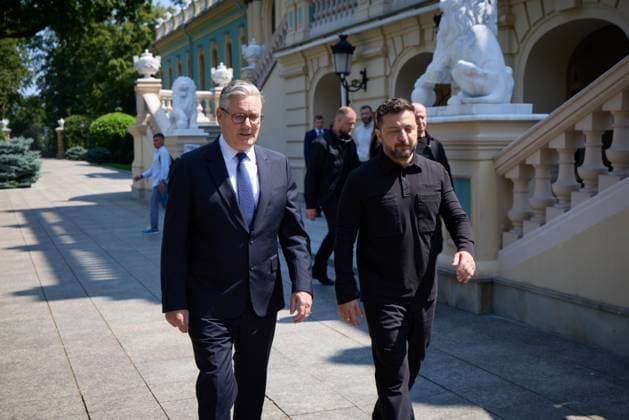 Zelenskyy meets British Prime Minister Starmer in Kyiv Ukrainian President Volodymyr Zelenskyy meets with British Prime Minister Keir Starmer in Kyiv, Ukraine, on July 16, 2026. The two leaders discussed continued British support for Ukraine. Photo by PRESIDENT OF UKRAINE apaimages Ukraine Ukraine Ukraine 160726_Ukraine_UPO_00(28).jpeg Copyright: xapaimagesxPRESIDENTxOFxUKRAINEx xapaimagesx