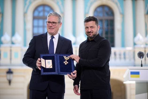 Zelenskyy meets British Prime Minister Starmer in Kyiv Ukrainian President Volodymyr Zelenskyy meets with British Prime Minister Keir Starmer in Kyiv, Ukraine, on July 16, 2026. The two leaders discussed continued British support for Ukraine. Photo by PRESIDENT OF UKRAINE apaimages Ukraine Ukraine Ukraine 160726_Ukraine_UPO_00(20).jpeg Copyright: xapaimagesxPRESIDENTxOFxUKRAINEx xapaimagesx