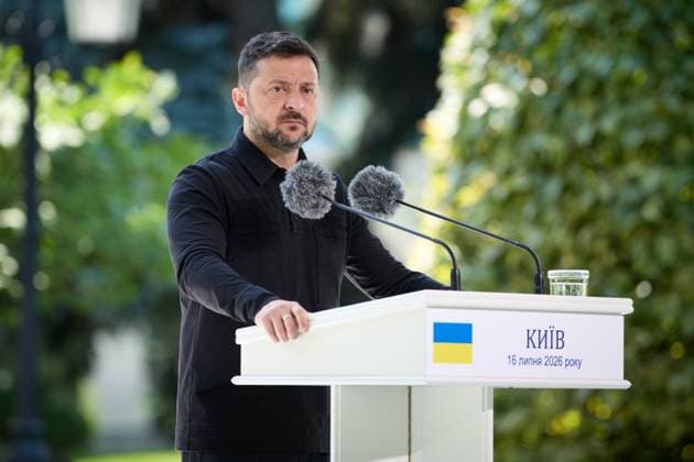Zelenskyy meets British Prime Minister Starmer in Kyiv Ukrainian President Volodymyr Zelenskyy meets with British Prime Minister Keir Starmer in Kyiv, Ukraine, on July 16, 2026. The two leaders discussed continued British support for Ukraine. Photo by PRESIDENT OF UKRAINE apaimages Ukraine Ukraine Ukraine 160726_Ukraine_UPO_00(36).jpeg Copyright: xapaimagesxPRESIDENTxOFxUKRAINEx xapaimagesx