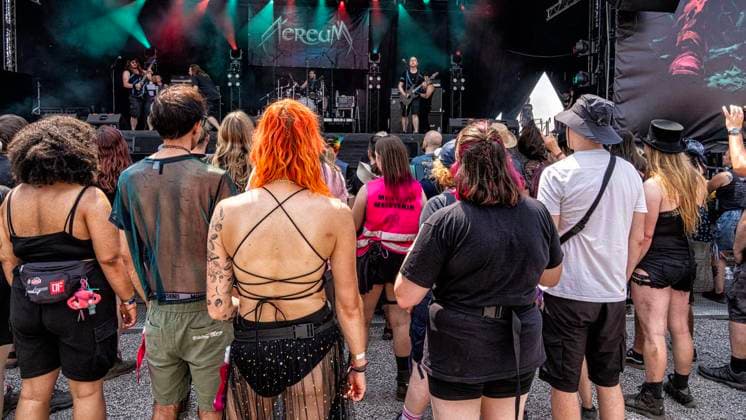 Autakt Dong Open Air 2026 ** NUR FÜR REDAKTIONELLE ZWECKE ** EDITORIAL USE ONLY **<p>Metallfans befinden sich am 16.7.2026 auf der Halde, Norddeutschland in Neukirchen-Vluyn. Es wird das diesjährige Musikfestival veranstaltet und als erstes tritt die Band Aereum auf. Foto : Arnulf Stoffel Funke Foto Services < p> Buntes Deutschland NRW Neukirchen-Vluyn Copyright: ArnulfxStoffel *** Autakt Dong Open Air 2026 ** FOR EDITORIAL PURPOSES ONLY ** EDITORIAL USE ONLY ** p Metal fans will be at the slag heap on July 16, 2026, Neukirchen-Vluyn, Northern Germany. This year’s music festival is taking place there, and the band Aereum is the first to perform. Photo: Arnulf Stoffel, Funke Foto Services p Colorful Germany, North Rhine-Westphalia, Neuki Copyright: ArnulfxStoffel doc86qryd69byf5q0t2tw4 ,EDITORIAL USE ONLY