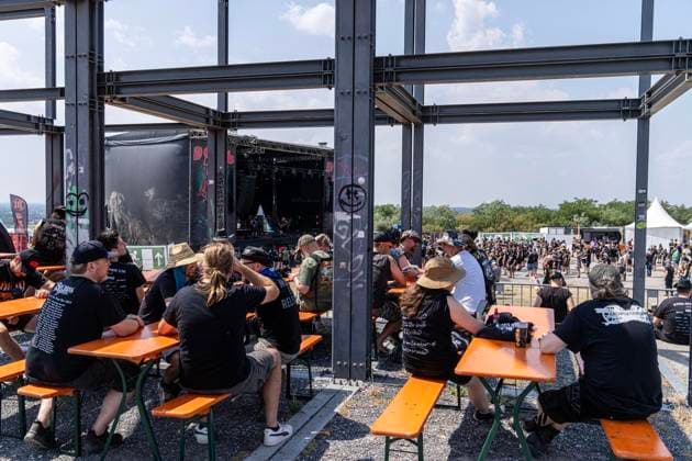 Autakt Dong Open Air 2026 ** NUR FÜR REDAKTIONELLE ZWECKE ** EDITORIAL USE ONLY **<p>Metallfans befinden sich am 16.7.2026 auf der Halde, Norddeutschland in Neukirchen-Vluyn. Es wird das diesjährige Musikfestival veranstaltet und als erstes tritt die Band Aereum auf. Foto : Arnulf Stoffel Funke Foto Services < p> Buntes Deutschland NRW Neukirchen-Vluyn Copyright: ArnulfxStoffel *** Autakt Dong Open Air 2026 ** FOR EDITORIAL PURPOSES ONLY ** EDITORIAL USE ONLY ** p Metal fans will be at the slag heap on July 16, 2026, Neukirchen-Vluyn, Northern Germany. This year’s music festival is taking place there, and the band Aereum is the first to perform. Photo: Arnulf Stoffel, Funke Foto Services p Colorful Germany, North Rhine-Westphalia, Neuki Copyright: ArnulfxStoffel doc86qryfecnhx19s2iqi7i ,EDITORIAL USE ONLY