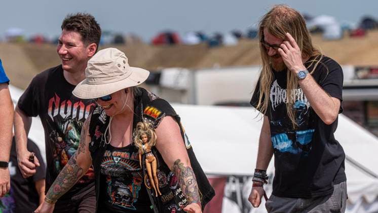Autakt Dong Open Air 2026 ** NUR FÜR REDAKTIONELLE ZWECKE ** EDITORIAL USE ONLY **<p>Metallfans befinden sich am 16.7.2026 auf der Halde, Norddeutschland in Neukirchen-Vluyn. Es wird das diesjährige Musikfestival veranstaltet. Foto : Arnulf Stoffel Funke Foto Services < p> Buntes Deutschland NRW Neukirchen-Vluyn Copyright: ArnulfxStoffel *** Autakt Dong Open Air 2026 ** FOR EDITORIAL PURPOSES ONLY ** EDITORIAL USE ONLY ** p Metal fans will be at the slag heap on July 16, 2026, Neukirchen-Vluyn, Northern Germany. This year’s music festival is being held there. Photo: Arnulf Stoffel, Funke Foto Services p Colorful Germany, North Rhine-Westphalia, Neukirchen-Vluyn. Copyright ArnulfxStoffel Copyright: ArnulfxStoffel doc86qrygq0sbt1la2po1hsq ,EDITORIAL USE ONLY