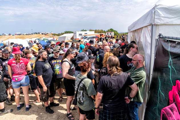 Autakt Dong Open Air 2026 ** NUR FÜR REDAKTIONELLE ZWECKE ** EDITORIAL USE ONLY **<p>Metallfans befinden sich am 16.7.2026 auf der Halde, Norddeutschland in Neukirchen-Vluyn. Es wird das diesjährige Musikfestival veranstaltet. Foto : Arnulf Stoffel Funke Foto Services < p> Buntes Deutschland NRW Neukirchen-Vluyn Copyright: ArnulfxStoffel *** Autakt Dong Open Air 2026 ** FOR EDITORIAL PURPOSES ONLY ** EDITORIAL USE ONLY ** p Metal fans will gather on July 16, 2026, at the slag heap, Neukirchen-Vluyn, Northern Germany. This year’s music festival is being held there. Photo: Arnulf Stoffel, Funke Foto Services p Colorful Germany, North Rhine-Westphalia, Neukirchen-Vluyn. Copyright ArnulfxStoffel Copyright: ArnulfxStoffel doc86qry94hfkj3hzruicx ,EDITORIAL USE ONLY