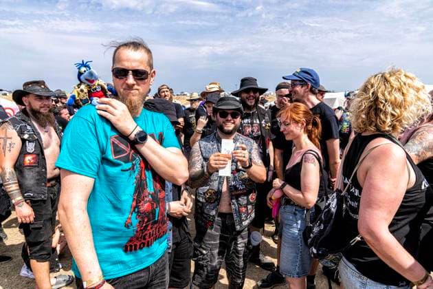 Autakt Dong Open Air 2026 ** NUR FÜR REDAKTIONELLE ZWECKE ** EDITORIAL USE ONLY **<p>Metallfans befinden sich am 16.7.2026 auf der Halde, Norddeutschland in Neukirchen-Vluyn. Es wird das diesjährige Musikfestival veranstaltet. Foto : Arnulf Stoffel Funke Foto Services < p> Buntes Deutschland NRW Neukirchen-Vluyn Copyright: ArnulfxStoffel *** Autakt Dong Open Air 2026 ** FOR EDITORIAL PURPOSES ONLY ** EDITORIAL USE ONLY ** p Metal fans will gather on July 16, 2026, at the slag heap, Neukirchen-Vluyn, Northern Germany. This year’s music festival is being held there. Photo: Arnulf Stoffel, Funke Foto Services p Colorful Germany, North Rhine-Westphalia, Neukirchen-Vluyn. Copyright ArnulfxStoffel Copyright: ArnulfxStoffel doc86qry9fj65g1chcsg21hz ,EDITORIAL USE ONLY