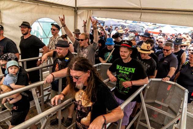 Autakt Dong Open Air 2026 ** NUR FÜR REDAKTIONELLE ZWECKE ** EDITORIAL USE ONLY **<p>Metallfans befinden sich am 16.7.2026 auf der Halde, Norddeutschland in Neukirchen-Vluyn. Es wird das diesjährige Musikfestival veranstaltet. Foto : Arnulf Stoffel Funke Foto Services < p> Buntes Deutschland NRW Neukirchen-Vluyn Copyright: ArnulfxStoffel *** Autakt Dong Open Air 2026 ** FOR EDITORIAL PURPOSES ONLY ** EDITORIAL USE ONLY ** p Metal fans will gather on July 16, 2026, at the slag heap, Neukirchen-Vluyn, Northern Germany. This year’s music festival is being held there. Photo: Arnulf Stoffel, Funke Foto Services p Colorful Germany, North Rhine-Westphalia, Neukirchen-Vluyn. Copyright ArnulfxStoffel Copyright: ArnulfxStoffel doc86qry9t6cfp1kh7om20nh ,EDITORIAL USE ONLY