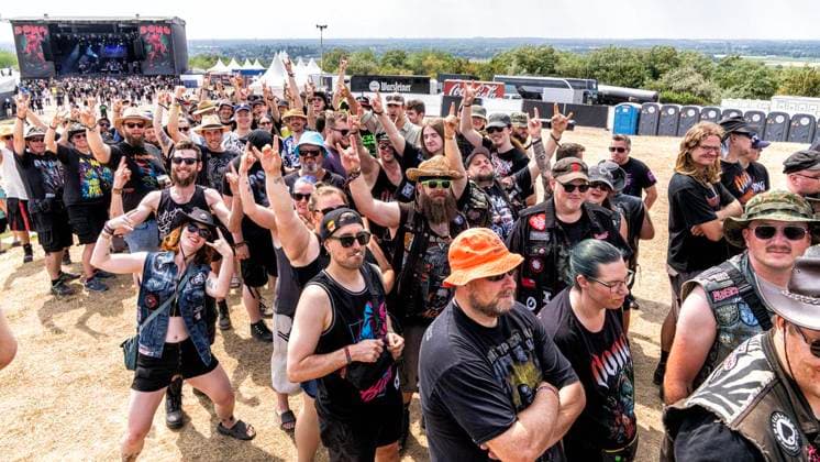 Autakt Dong Open Air 2026 ** NUR FÜR REDAKTIONELLE ZWECKE ** EDITORIAL USE ONLY **<p>Metallfans befinden sich am 16.7.2026 auf der Halde, Norddeutschland in Neukirchen-Vluyn. Es wird das diesjährige Musikfestival veranstaltet. Foto : Arnulf Stoffel Funke Foto Services < p> Buntes Deutschland NRW Neukirchen-Vluyn Copyright: ArnulfxStoffel *** Autakt Dong Open Air 2026 ** FOR EDITORIAL PURPOSES ONLY ** EDITORIAL USE ONLY ** p Metal fans will gather on July 16, 2026, at the slag heap, Neukirchen-Vluyn, Northern Germany. This year’s music festival is being held there. Photo: Arnulf Stoffel, Funke Foto Services p Colorful Germany, North Rhine-Westphalia, Neukirchen-Vluyn. Copyright ArnulfxStoffel Copyright: ArnulfxStoffel doc86qryc51wmwwuscvicx ,EDITORIAL USE ONLY