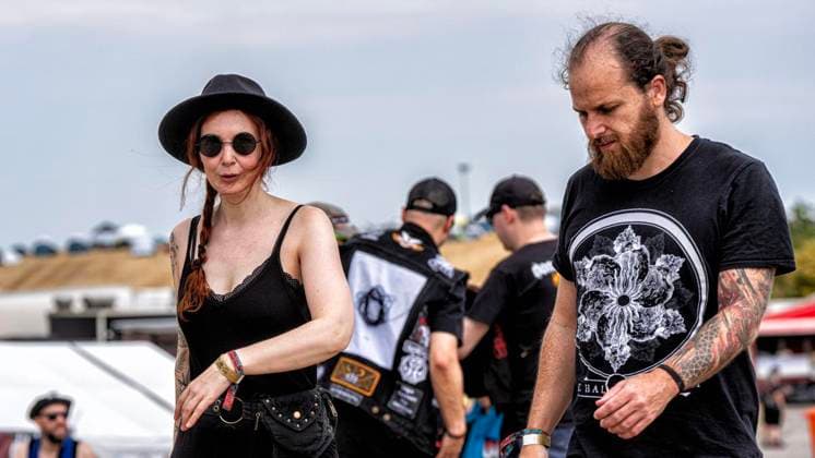 Autakt Dong Open Air 2026 ** NUR FÜR REDAKTIONELLE ZWECKE ** EDITORIAL USE ONLY **<p>Metallfans befinden sich am 16.7.2026 auf der Halde, Norddeutschland in Neukirchen-Vluyn. Es wird das diesjährige Musikfestival veranstaltet. Foto : Arnulf Stoffel Funke Foto Services < p> Buntes Deutschland NRW Neukirchen-Vluyn Copyright: ArnulfxStoffel *** Autakt Dong Open Air 2026 ** FOR EDITORIAL PURPOSES ONLY ** EDITORIAL USE ONLY ** p Metal fans will be at the slag heap on July 16, 2026, Neukirchen-Vluyn, Northern Germany. This year’s music festival is being held there. Photo: Arnulf Stoffel, Funke Foto Services p Colorful Germany, North Rhine-Westphalia, Neukirchen-Vluyn. Copyright ArnulfxStoffel Copyright: ArnulfxStoffel doc86qrylc6uevdy6c1u4u ,EDITORIAL USE ONLY