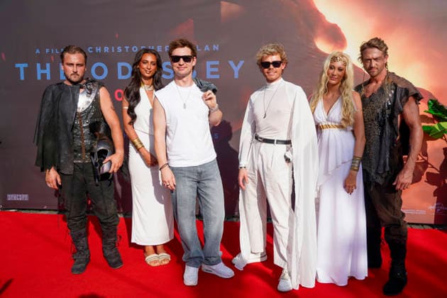 Festpremiere The Odyssey Oslo 20260716. Gjestene ankommer festpremieren pa The Odyssey pa ODEON kino i Oslo torsdag. Foto: Thomas Fure NTB Oslo Norge LBKO203Y5Hk EDITORIAL USE ONLY Ref:_ENTLBKO203Y5Hk.jpg *** Premiere of *The Odyssey* in Oslo, July 16, 2026. Guests arrive at the premiere of *The Odyssey* at the ODEON cinema in Oslo on Thursday. Photo: Thomas Fure, NTB, Oslo, Norway. LBKO203Y5Hk. EDITORIAL USE ONLY. Ref: ENTLBKO203Y5Hk jpg  Copyright: xThomasxFurex xNTBx