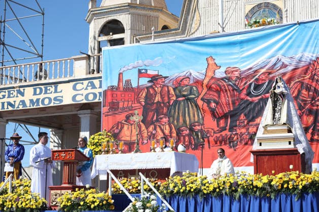 La Tirana, July 16, 2026. The solemn Mass for the feast day is held, where thousands of people—including the faithful, dancers, musicians, and pilgrims—celebrate and fulfill their vows at the Festival of La Tirana in honor of the Virgin of Carmen, Queen of Tamarugal and patron saint of Chile. Alex Diaz Aton, La Tirana, Chile. Aton 1173055  Copyright: ALEXxDIAZ ATONxCHILE