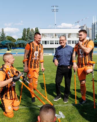 Prime Minister Keir Starmer visits Ukraine 16 07 2026. Ukraine. Prime Minister Keir Starmer meets meets members of a military war veteran s amputee football team in Kyiv., Credit:Simon Dawson No 10 Downing Street B66 Avalon Ukraine, Kyiv  Copyright: xSimonxDawsonx xNox10xDowningxStreetx xB66x xAvalonx 1116894186