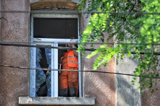 RECORD DATE NOT STATED A worker carries out cleanup work following a Russian missile strike on the Odesa Vocational College of Maritime and Railway Transport in Odesa, Ukraine, on July 16, 2026. The attack shattered windows and damaged the roof and ceilings of the educational institution (Photo by Nina Liashonok Ukrinform) Russian missile strike damages maritime college building in Odesa  Copyright: xNinaxLiashonokx